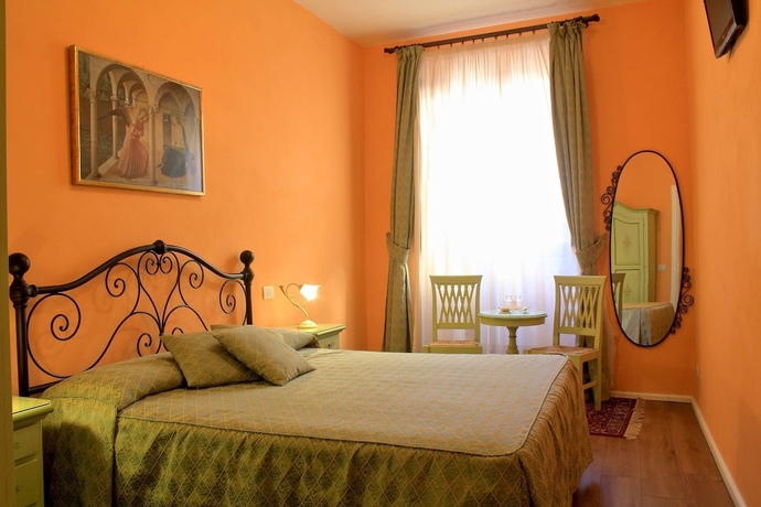 Imagen de la habitación del Hotel La Terrazza Di Montepulciano. Foto 12