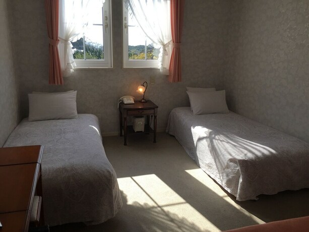 Imagen de la habitación del Hotel La Tipasa. Foto 20