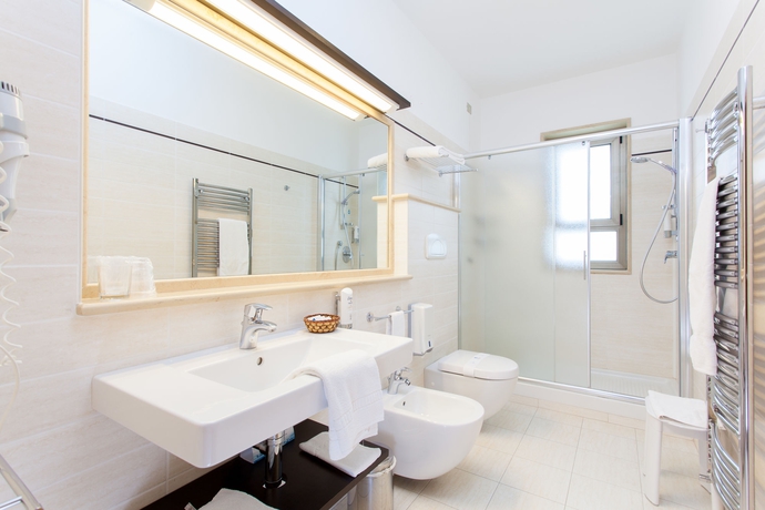 Imagen de la habitación del Hotel La Tonnara, Amantea. Foto 3