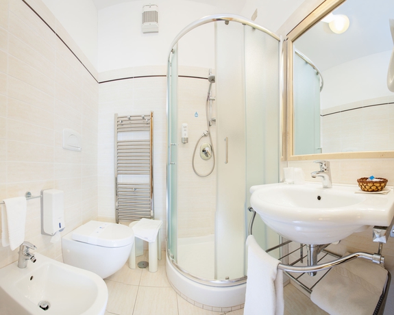 Imagen de la habitación del Hotel La Tonnara, Amantea. Foto 5
