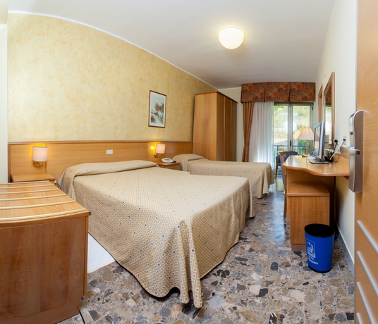 Imagen de la habitación del Hotel La Tonnara, Amantea. Foto 6