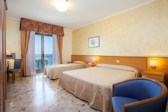 Imagen general del Hotel La Tonnara, Amantea. Foto 1