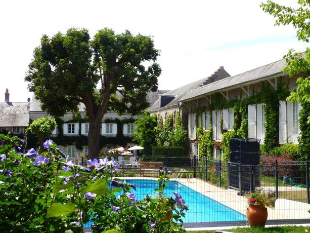 Imagen de la piscina del Hotel La Tonnellerie. Foto 7