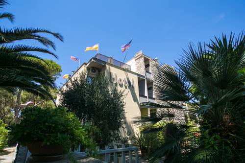 Imagen de la habitación del Hotel La Torraccia. Foto 2