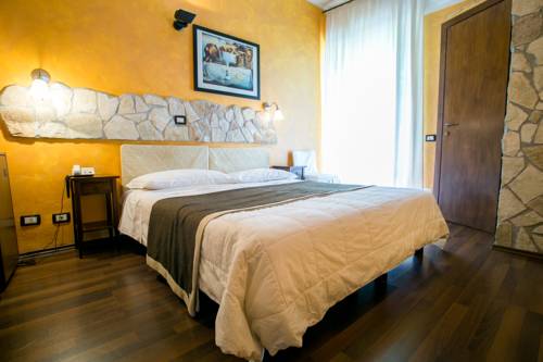 Imagen de la habitación del Hotel La Torraccia. Foto 3