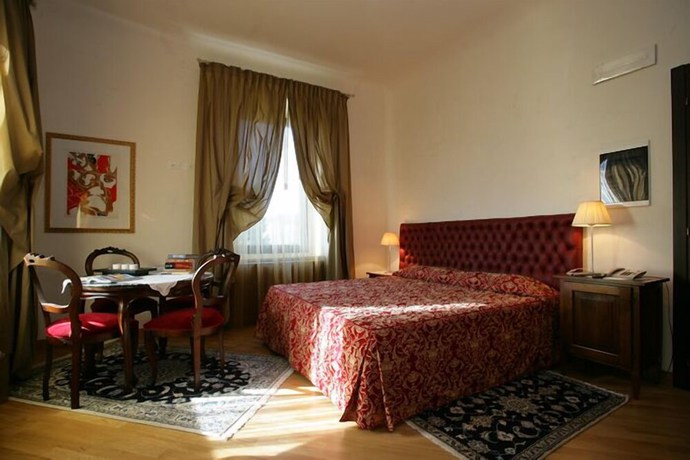 Imagen de la habitación del Hotel La Torre, Maiolati Spontini. Foto 3