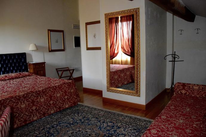 Imagen de la habitación del Hotel La Torre, Maiolati Spontini. Foto 9