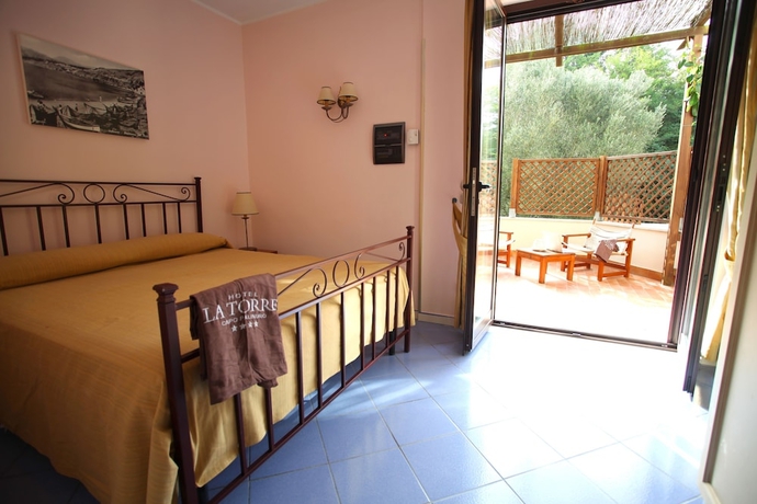 Imagen de la habitación del Hotel La Torre, Palinuro. Foto 5