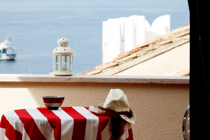 Imagen de la habitación del Hotel La Torre, Palinuro. Foto 11