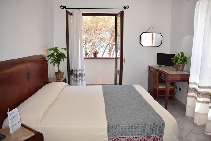 Imagen de la habitación del Hotel La Torre, Torre di Bari. Foto 6