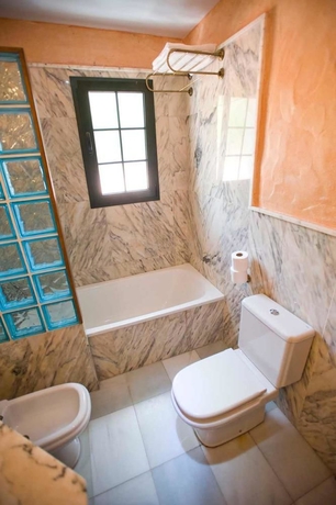 Imagen de la habitación del Hotel La Torre, Valdevaqueros. Foto 8