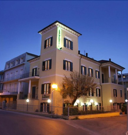 Imagen general del Hotel La Torre, Viserba. Foto 1