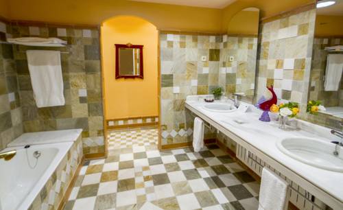 Imagen de la habitación del Hotel La Torre del Visco - Relais and Ch&acirc;teaux. Foto 7