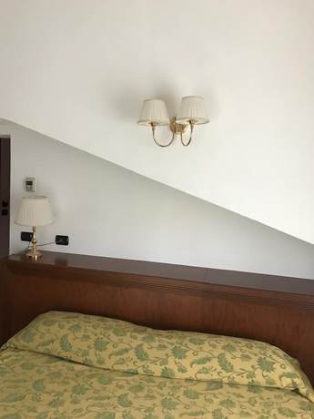Imagen de la habitación del Hotel La Torretta, Castel San Pietro Terme. Foto 4