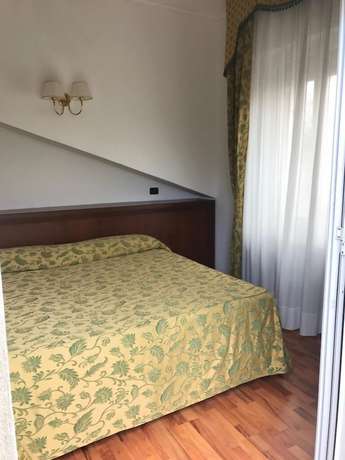 Imagen de la habitación del Hotel La Torretta, Castel San Pietro Terme. Foto 7