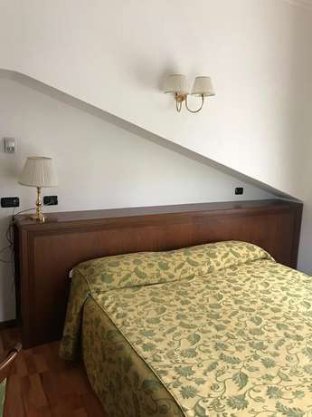 Imagen de la habitación del Hotel La Torretta, Castel San Pietro Terme. Foto 12