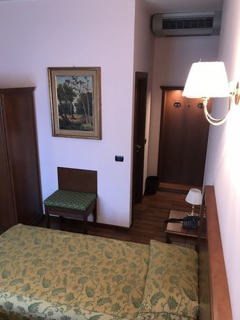 Imagen de la habitación del Hotel La Torretta, Castel San Pietro Terme. Foto 15