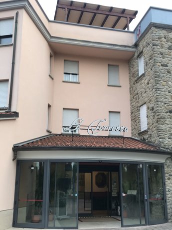 Imagen general del Hotel La Torretta, Castel San Pietro Terme. Foto 1