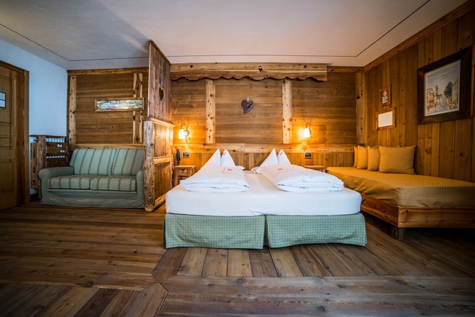 Imagen de la habitación del Hotel La Torretta, Challand-Saint-Anselme. Foto 12