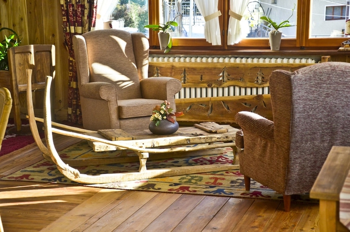 Imagen del bar/restaurante del Hotel La Torretta, Challand-Saint-Anselme. Foto 2