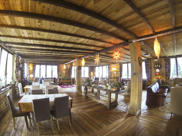 Imagen del bar/restaurante del Hotel La Torretta, Challand-Saint-Anselme. Foto 3