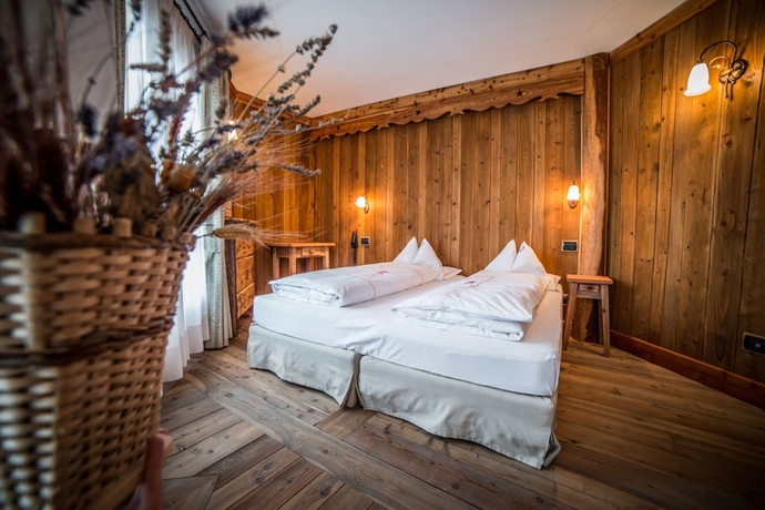 Imagen de la habitación del Hotel La Torretta, Challand-Saint-Anselme. Foto 15