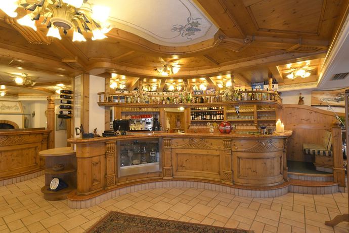 Imagen del bar/restaurante del Hotel La Torretta, Passo Tonale. Foto 3