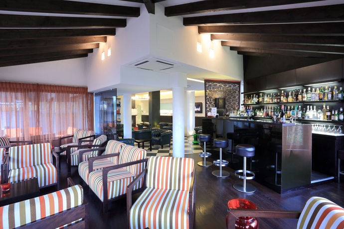 Imagen del bar/restaurante del Hotel La Torretta, Torretta. Foto 4