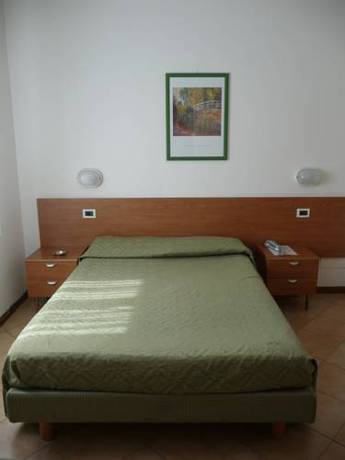 Imagen de la habitación del Hotel La Toscana. Foto 10