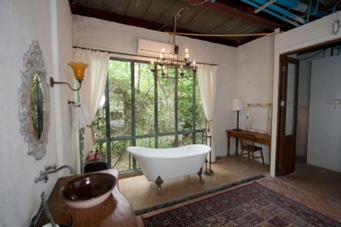 Imagen de la habitación del Hotel La Toscana Resort. Foto 7