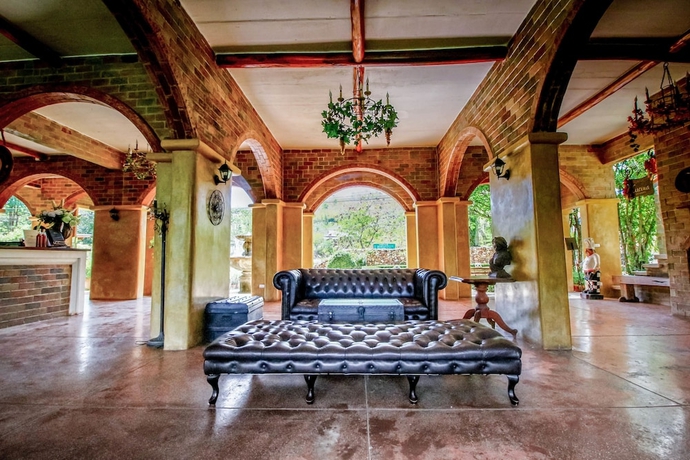 Imagen de los interiores del Hotel La Toscana Resort. Foto 18