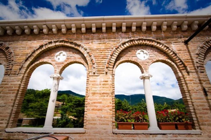 Imagen de la habitación del Hotel La Toscana Resort. Foto 14