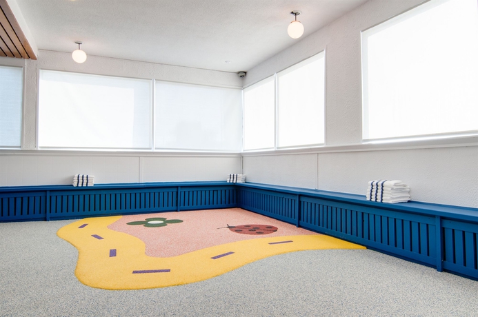 Imagen de la piscina del Hotel La Tour Belvedere Apartment. Foto 14