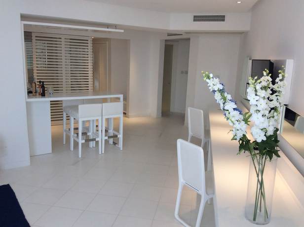 Imagen de la habitación del Hotel La Tour Blanche. Foto 12