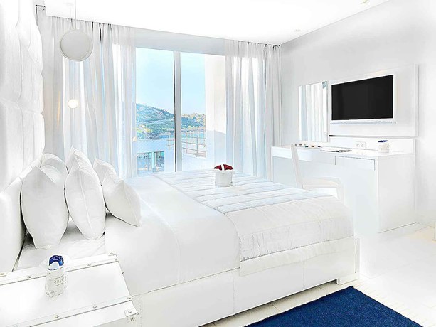 Imagen de la habitación del Hotel La Tour Blanche. Foto 15