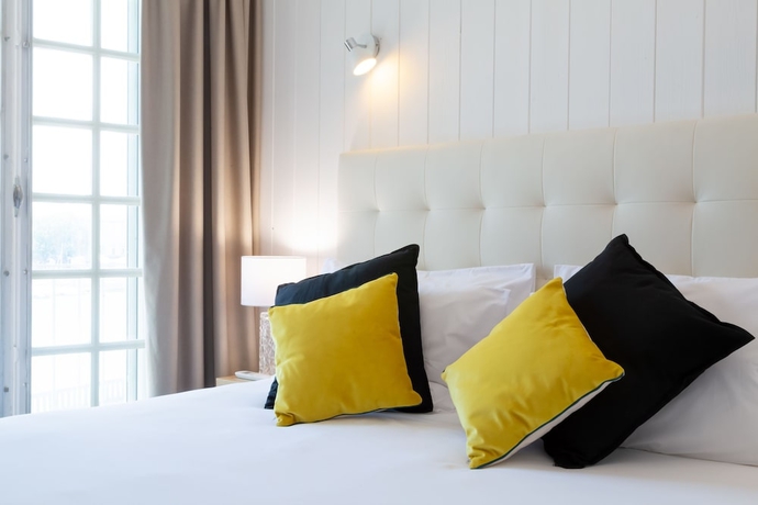 Imagen de la habitación del Hotel La Tour De Nesle La Rochelle Vieux Port. Foto 2