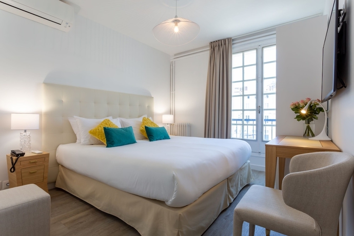 Imagen de la habitación del Hotel La Tour De Nesle La Rochelle Vieux Port. Foto 5