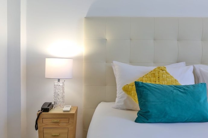 Imagen de la habitación del Hotel La Tour De Nesle La Rochelle Vieux Port. Foto 6