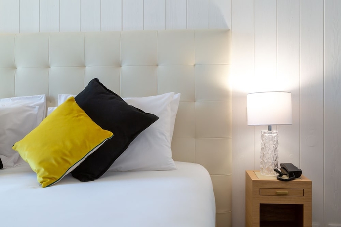Imagen de la habitación del Hotel La Tour De Nesle La Rochelle Vieux Port. Foto 10
