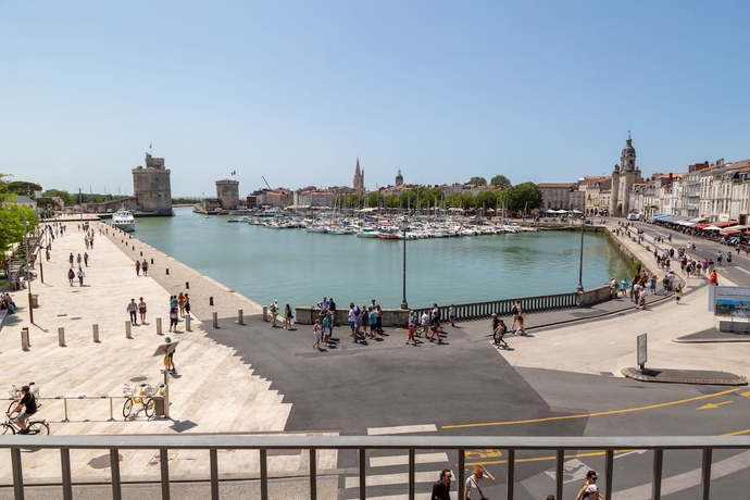 Imagen de la habitación del Hotel La Tour De Nesle La Rochelle Vieux Port. Foto 18