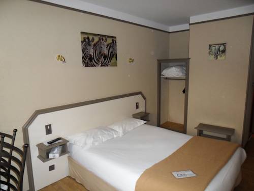 Imagen de la habitación del Hotel La Tour Des Anglais. Foto 7