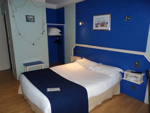 Imagen de la habitación del Hotel La Tour Des Anglais. Foto 10