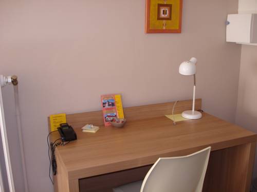 Imagen de la habitación del Hotel La Tour Des Lys. Foto 9