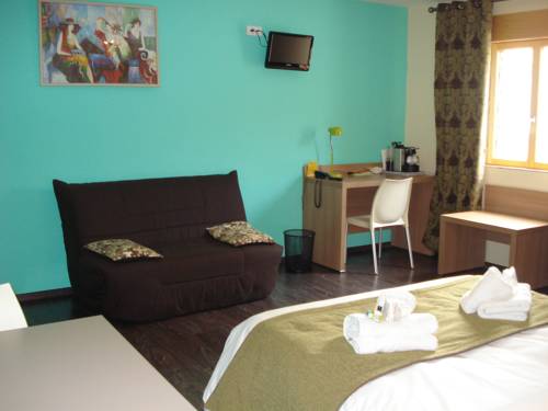 Imagen de la habitación del Hotel La Tour Des Lys. Foto 13