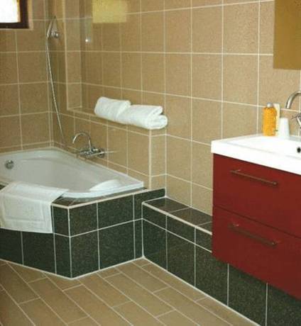 Imagen de la habitación del Hotel La Tour Des Lys. Foto 15