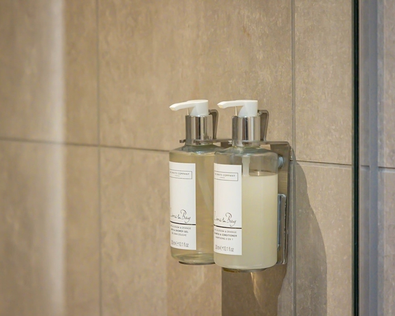 Imagen de la habitación del Hotel La Tour. Foto 9