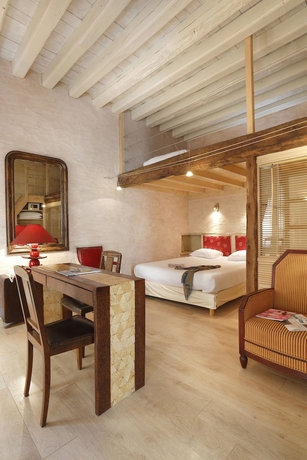 Imagen de la habitación del Hotel La Tour Intendance. Foto 7