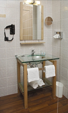 Imagen de la habitación del Hotel La Tour Maje. Foto 13