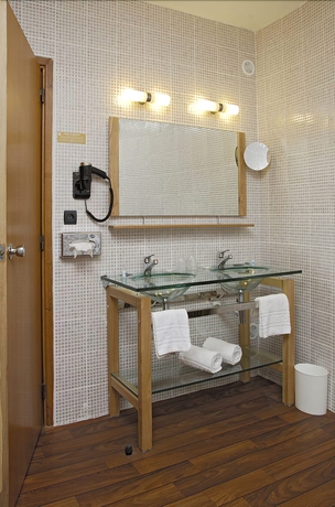 Imagen de la habitación del Hotel La Tour Maje. Foto 14