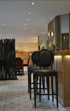 Imagen del bar/restaurante del Hotel La Tour Maje. Foto 3